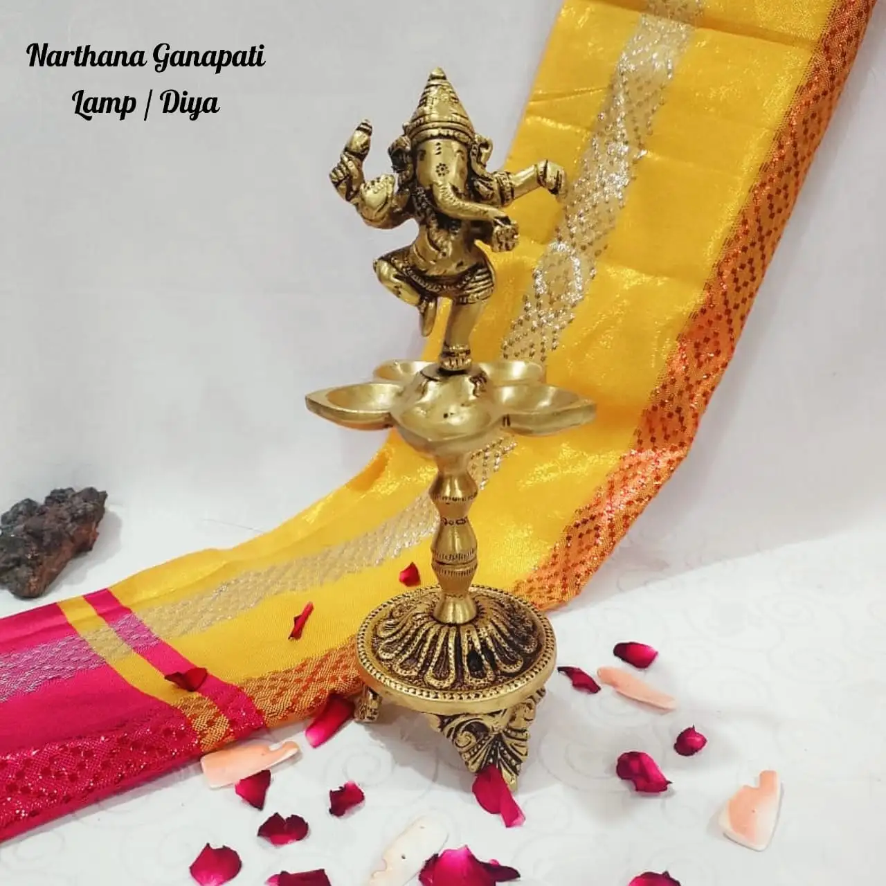 Narthana GanapathiBrass Vilakku Antique FinishGod Vinayagar / Ganesha Lamp - image 1