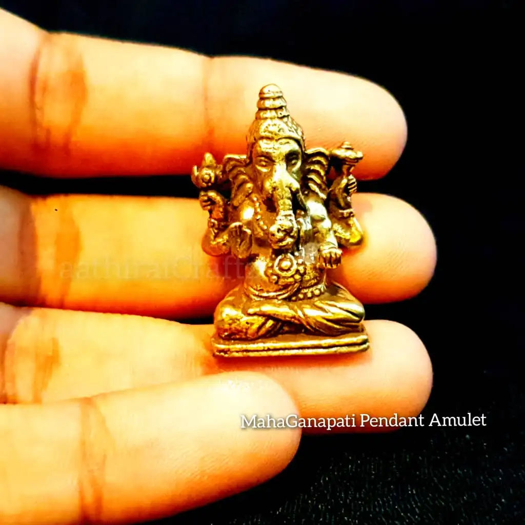 Maha ganapati / Ganesha Pendant Amulet Miniature - image 1