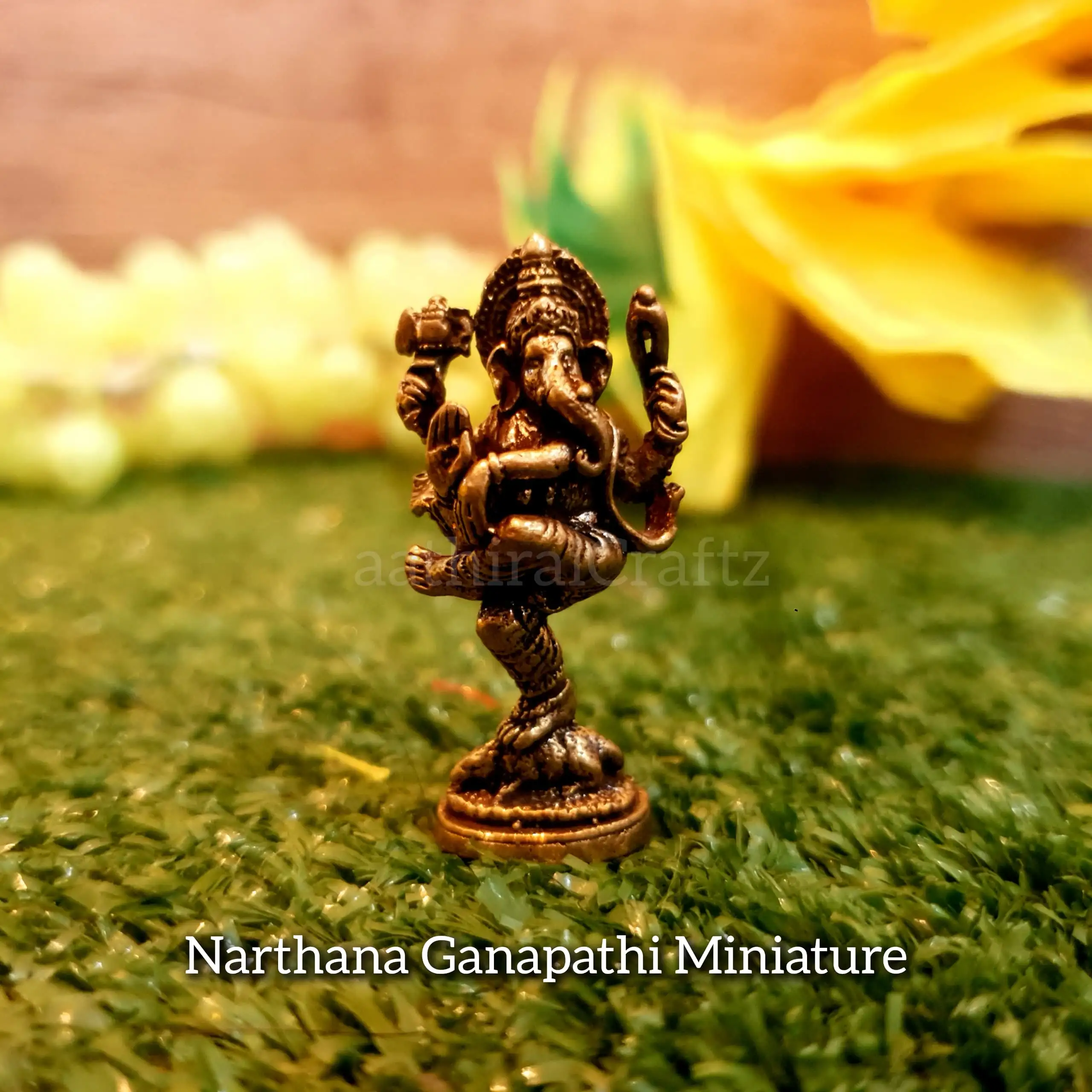 Narthana Ganapathi Miniature - image 1