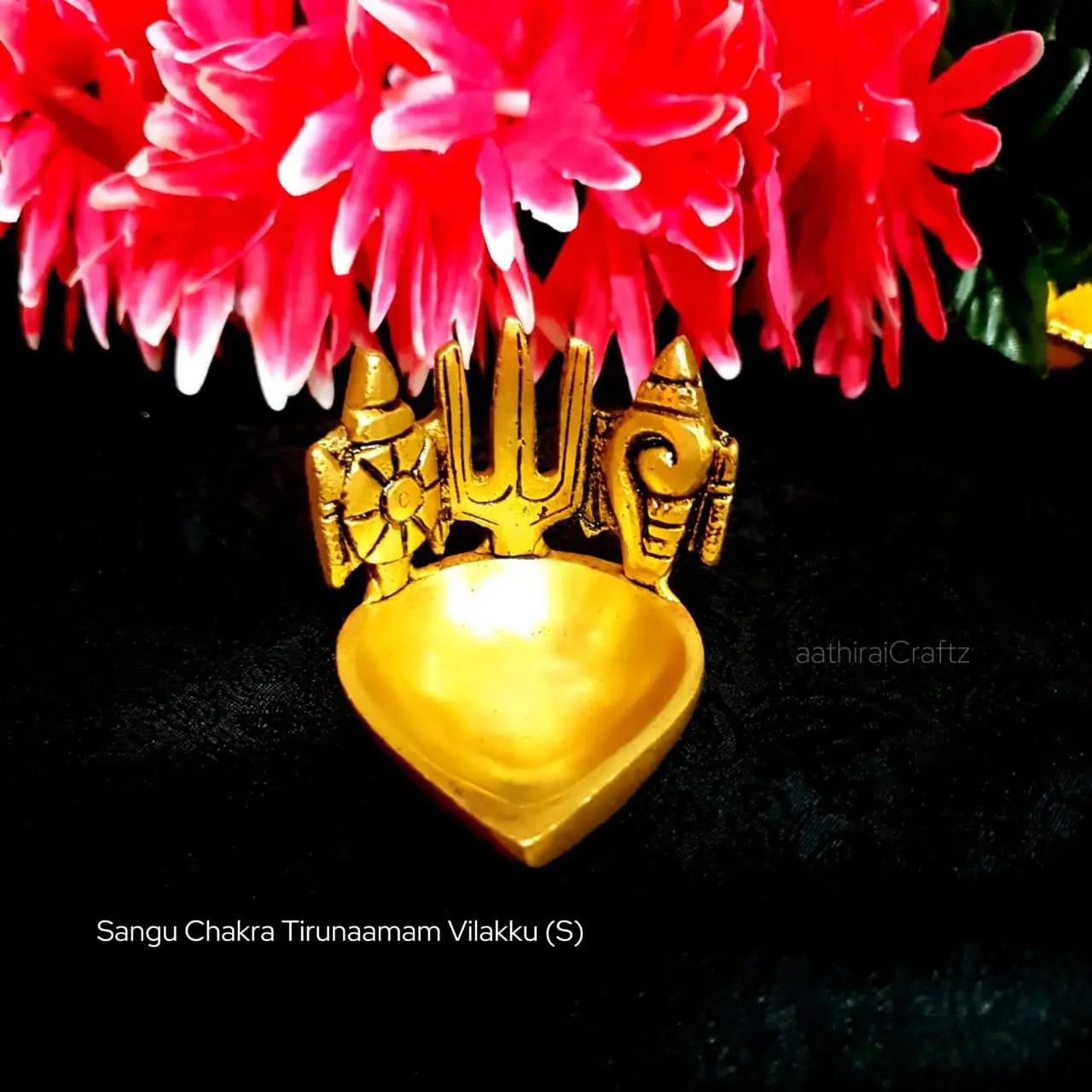 Sangu Chakra Namam Vilakku - image 1